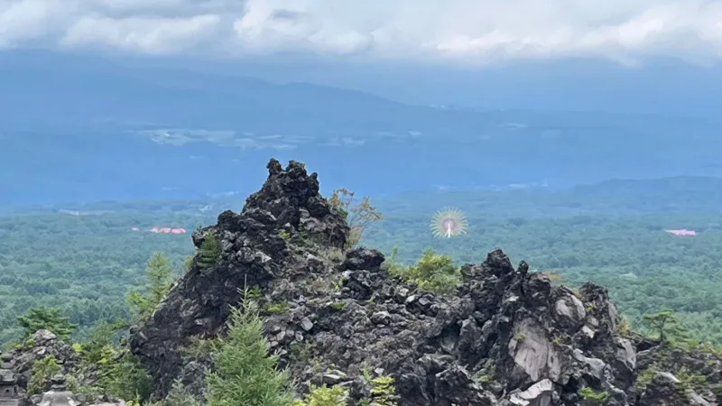 Beautiful lava art "at the foot of Mt. Asama "