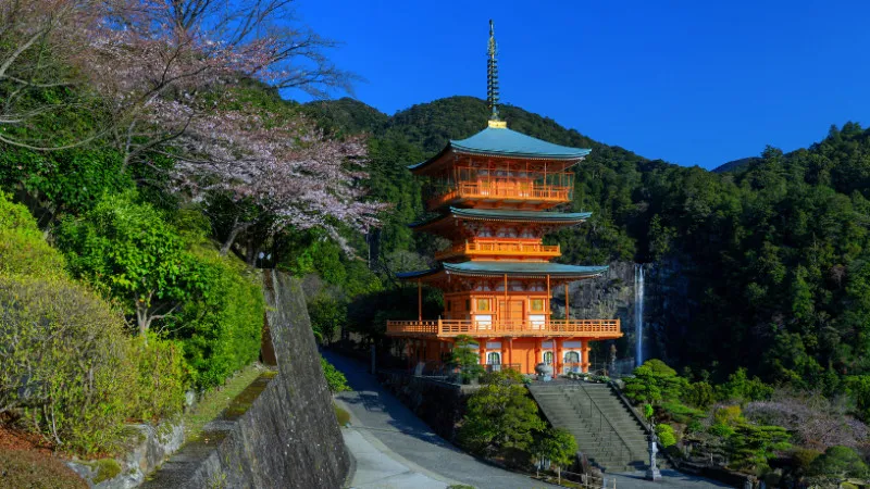 和歌山県　熊野那智大社