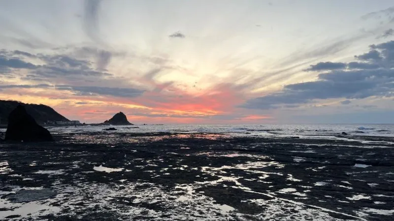 Spectacular view point created by the sky and the sea