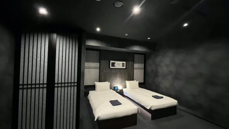 Stylish space unified in black