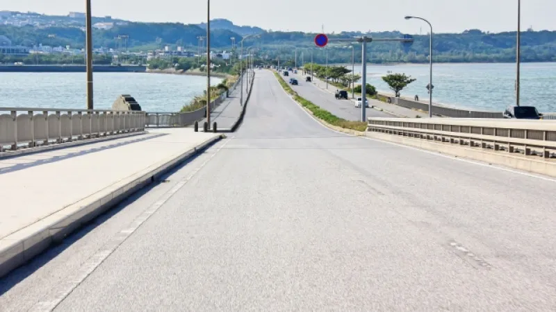 海中道路
