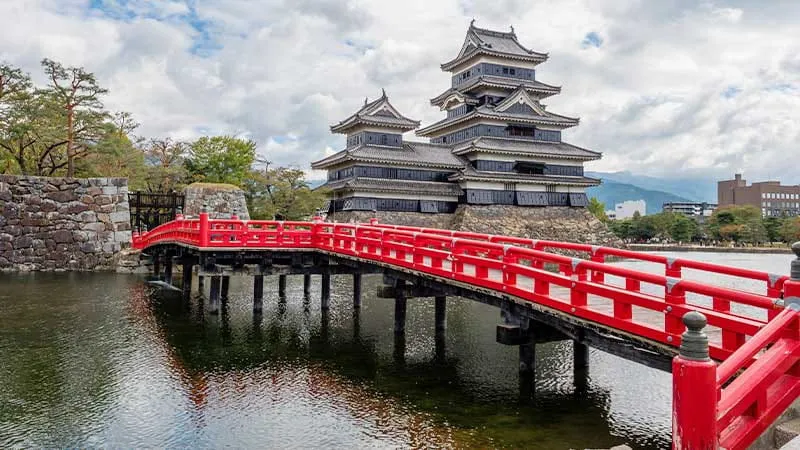 大阪の城めぐり！ぜひ行ってほしい城・城跡5選