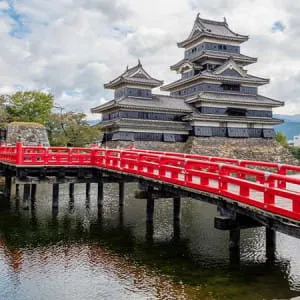 大阪城堡之旅!五个必须参观的城堡和城堡遗址