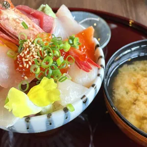7 Gourmet Foods in Ishikawa! A charming area where you can enjoy both seafood and mountain delicacies!