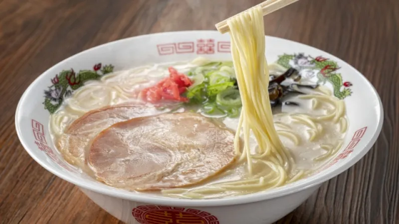 【全国】 食べに行く価値あり！ 日本の魅力的なグルメ5選