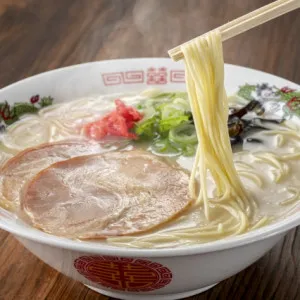 【全国】 食べに行く価値あり！ 日本の魅力的なグルメ5選