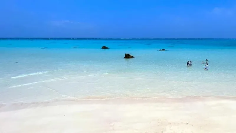 ドライブを楽しみながら！沖縄の車で行ける離島8選