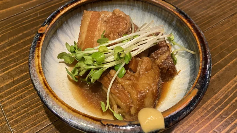 Great atmosphere with live folk music! 7 recommended Izakayas in Okinawa