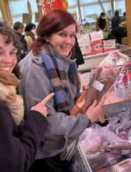 Kanazawa: 2-Hour Private Tour of Omicho Market with Tastings