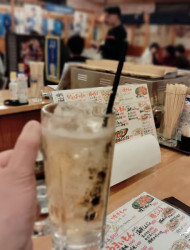 Fukuoka: Tenjin Area Drink & Food Tour with Local Guide