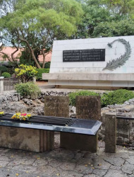 Okinawa: WWII Himeyuri Memorial & Peace Museum Guided Tour