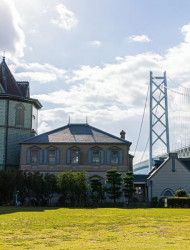 Kobe: Michelin-Rated Coastal Walk & Heritage Guided Tour