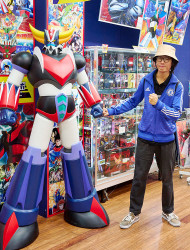 大阪日本橋：アニメ・ゲーム・フィギュアのオタクカルチャーショップへ。レトロ作品から新作までが揃う、お好きな専門店へご案内。
