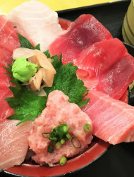 Shizuoka: Shimizu Port Food & Bar Hopping Tour