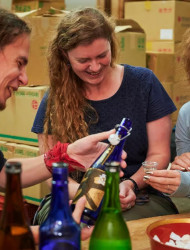 Osaka Umeda: Private Local Izakaya Bar Hopping Experience