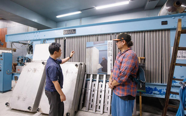 大阪最古の酒蔵「浪花酒造」で日本酒の製造見学体験とテイスティング