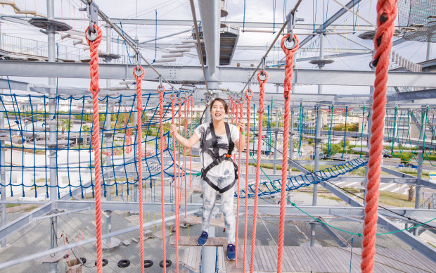 大阪：美しい海に臨む巨大アスレチックを楽しもう！