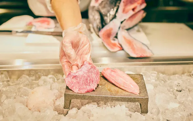 Special course combining local Osaka vegetables with rare and exquisite tuna