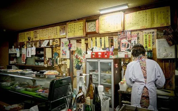 尼崎怀旧之旅～沉醉于昭和怀旧白日饮酒×赛艇体验！～