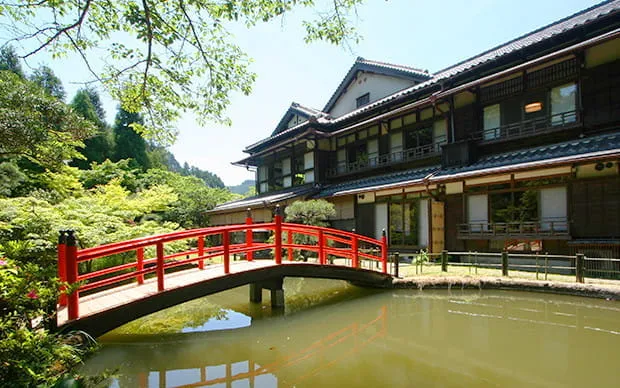 [日式旅馆] 温泉入浴・怀石料理・茶道体验
