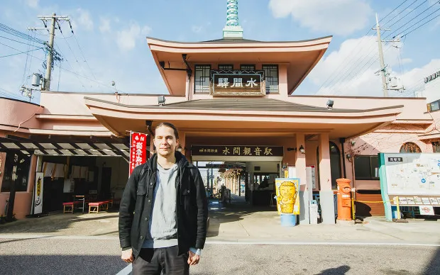 驾驶真实的复古电车。包下整辆电车的驾驶体验！