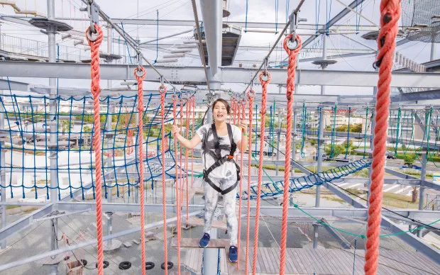 大阪：美しい海に臨む巨大アスレチックを楽しもう！