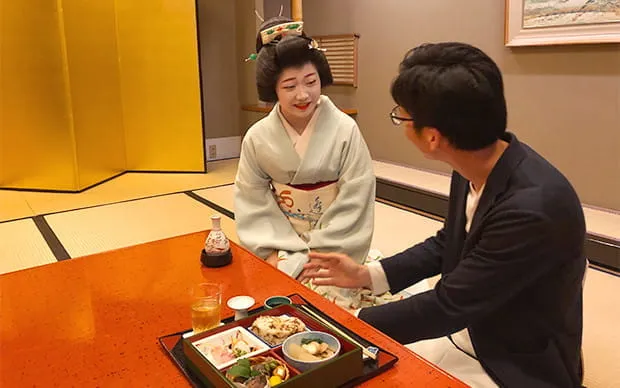 与艺伎相遇！ 体验丰富的品味和传统。