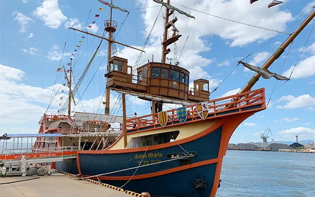 搭乘觀光船聖瑪麗亞號能欣賞令人讚嘆的大阪港風景