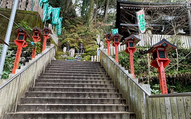 犬鸣山 七宝泷寺内省吾身 护摩祈祷体验