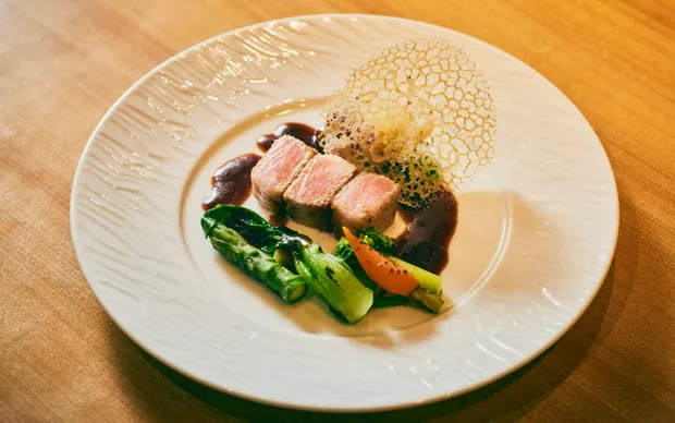 Special course combining local Osaka vegetables with rare and exquisite tuna