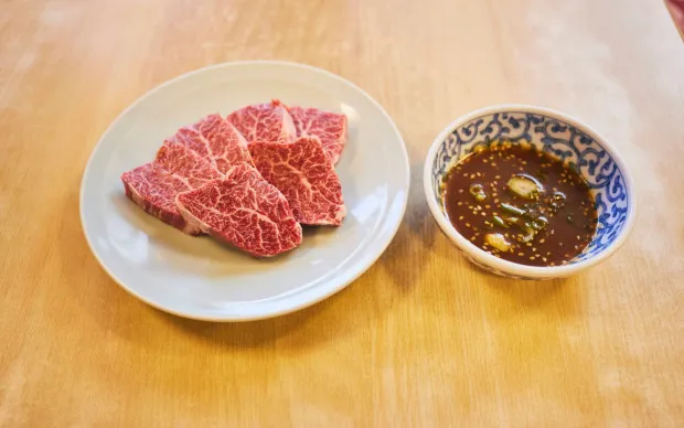 関西屈指の肉の町『羽曳野』で焼肉はしごツアー
