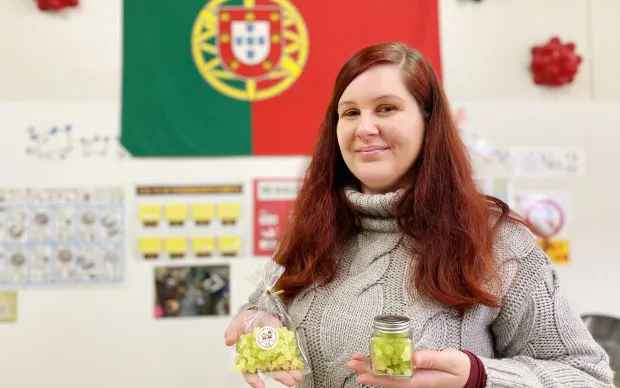 在专属的小釜锅中制作独自口味的金平糖