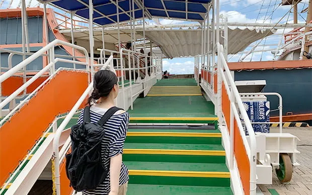 搭乘觀光船聖瑪麗亞號能欣賞令人讚嘆的大阪港風景