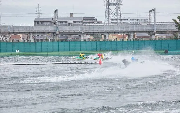 尼崎怀旧之旅～沉醉于昭和怀旧白日饮酒×赛艇体验！～