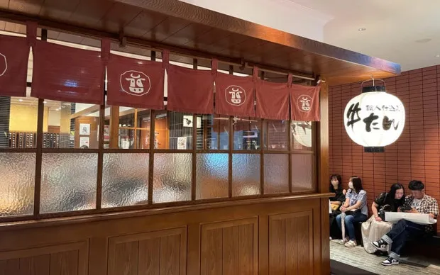 Osaka: Umeda Barhopping - Tailored Stops in 2 Hours