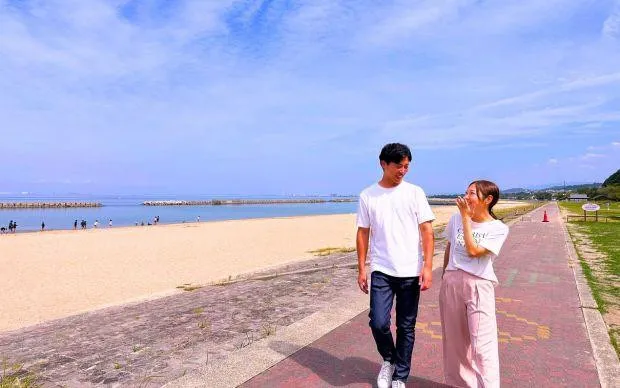 A stone’s throw from Kansai Airport: Seaside cycling and marine activity tour in Misakicho