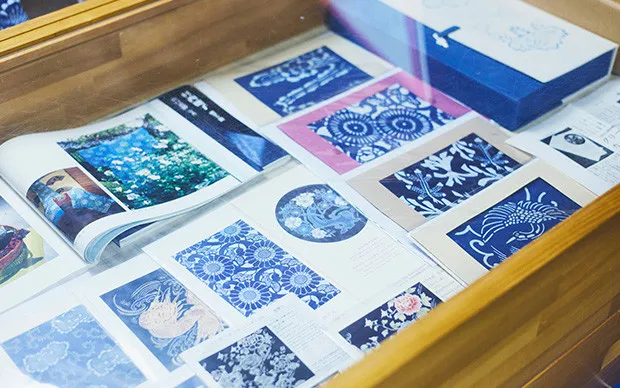 河内木綿文様で作る「バンダナ藍染体験」