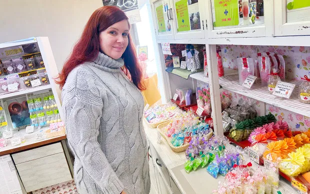 在专属的小釜锅中制作独自口味的金平糖