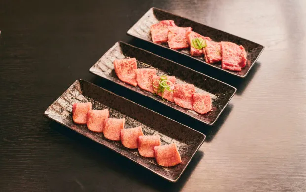 関西屈指の肉の町『羽曳野』で焼肉はしごツアー