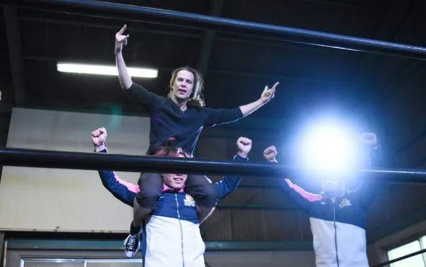 和大阪受歡迎的摔角選手決鬥⁉ 職業摔角體驗！