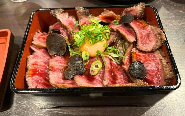 河内ワイン贅沢ペアリングツアー ～和牛フルコースとともに～