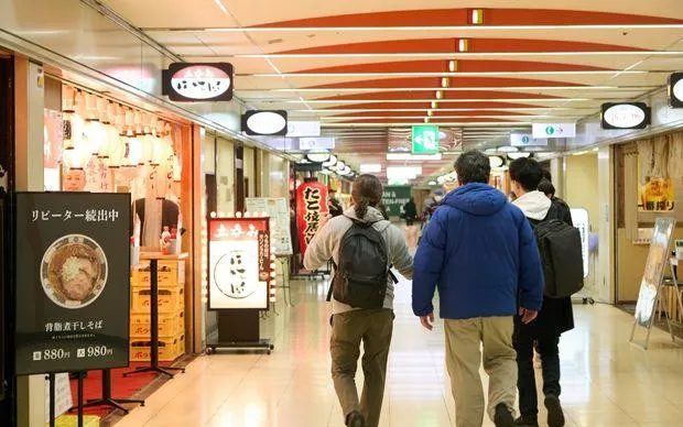 尼崎怀旧之旅～沉醉于昭和怀旧白日饮酒×赛艇体验！～