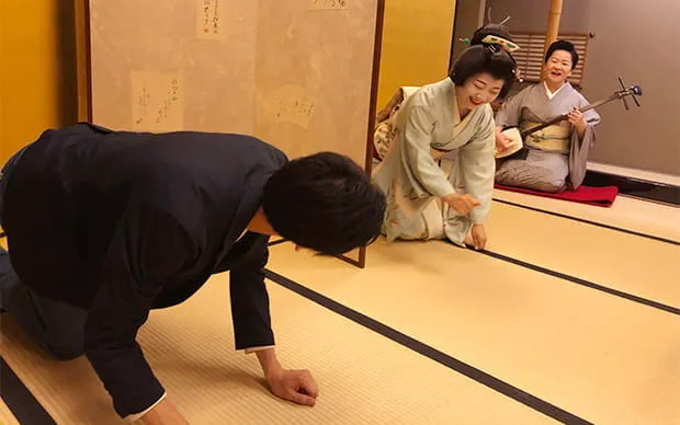 与艺伎相遇！ 体验丰富的品味和传统。