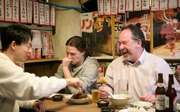 尼崎怀旧之旅～沉醉于昭和复古白日饮酒×赛马体验！～