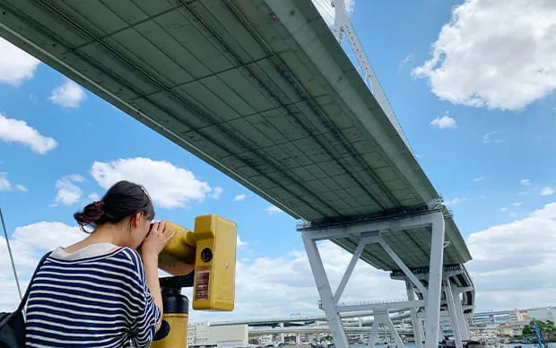 搭乘觀光船聖瑪麗亞號能欣賞令人讚嘆的大阪港風景