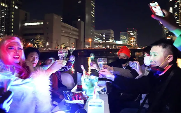 드래그 퀸과 함께 오사카 나이트 크루즈