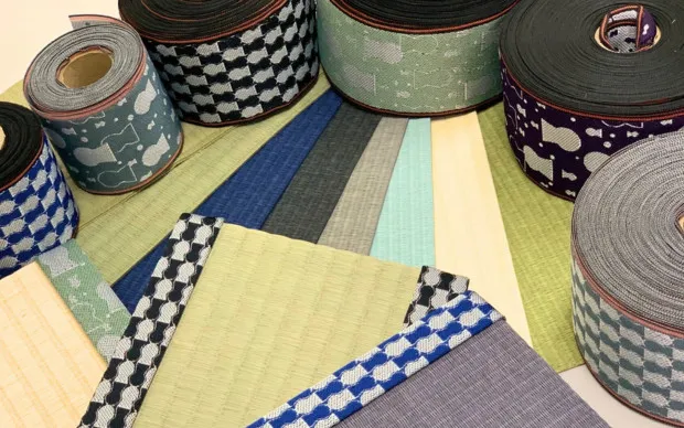 Mini tatami making experience with tumulus-themed rim