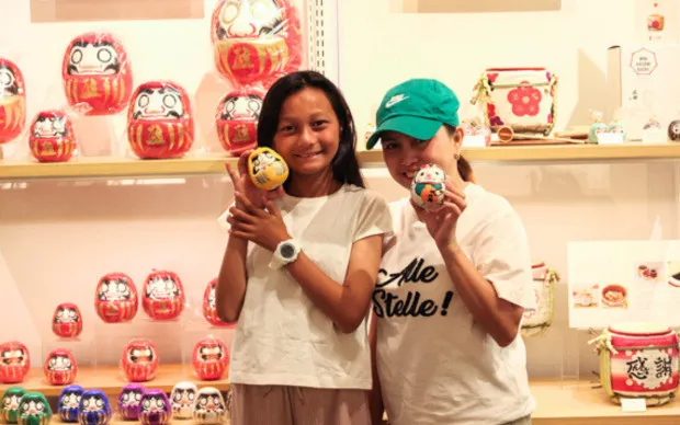 Osaka, Matsuyamachi: Hassle-free way to enjoy Daruma painting and Japanese culture through calligraphy