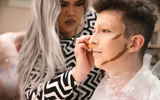 당신도 드래그 퀸으로! DQ 변신 체험!