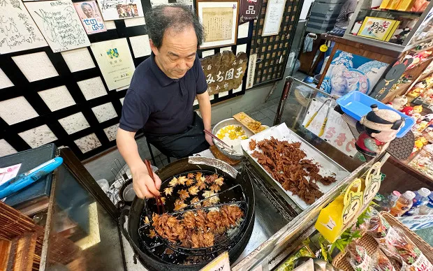 箕面的绝景和让身心灵平静的瑜伽体验旅游